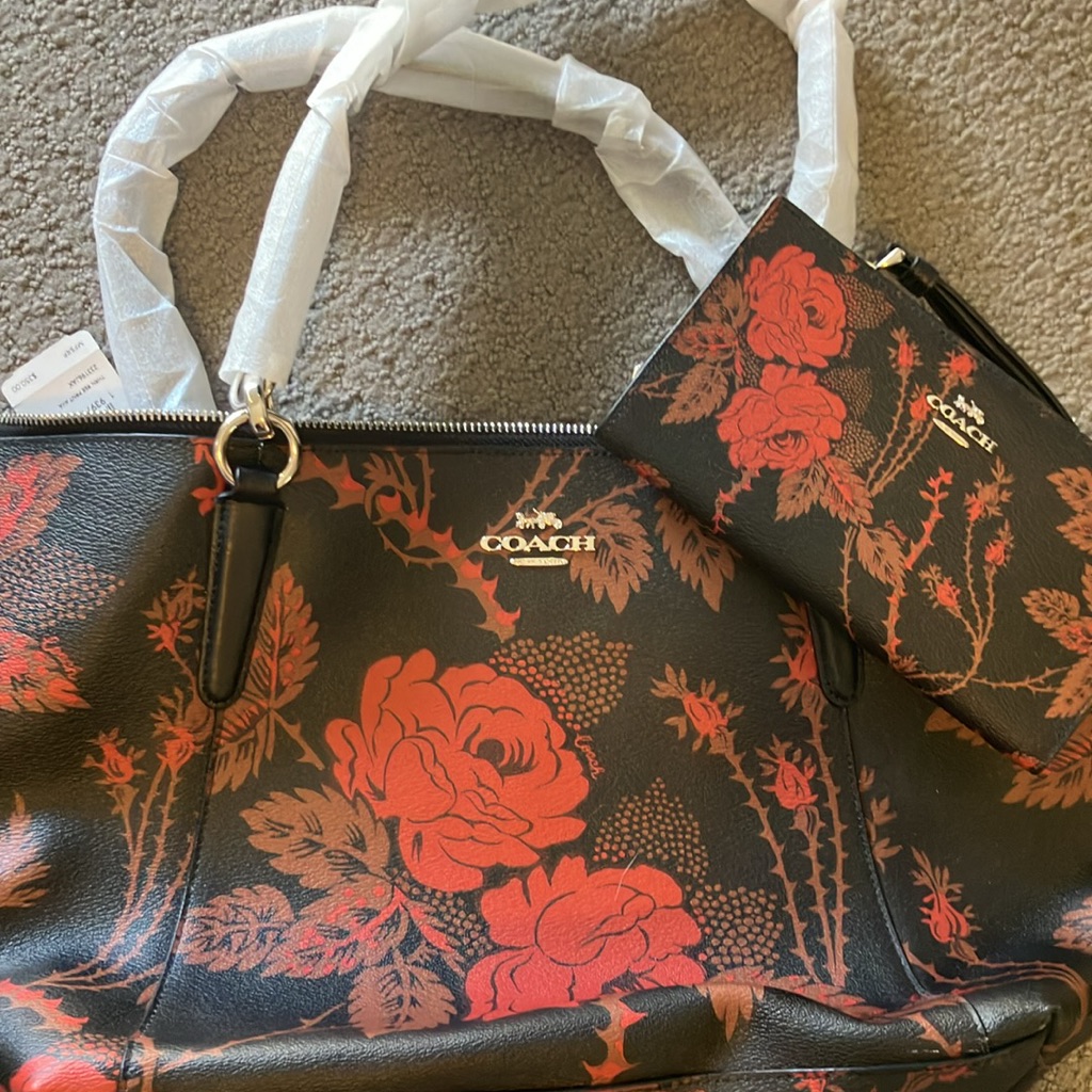 Nwt! Coach Thorn Rose Print Ava Zip Tote/Wallet Set